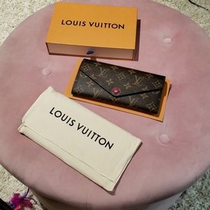 Louis Vuitton Josephine wallet